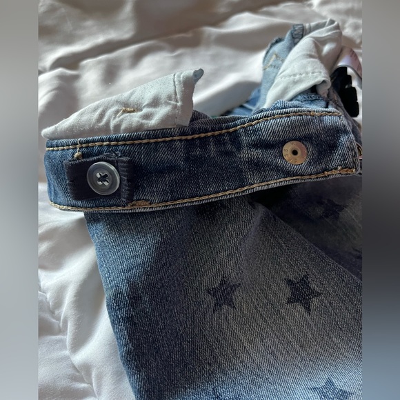 Old Navy Boyfriend Toddler Jeans- 2T - Picture 4 of 4